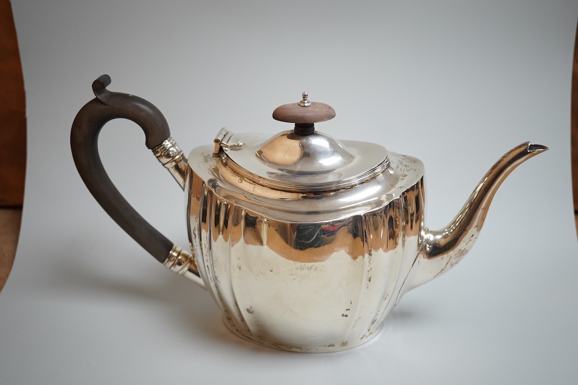 A George V silver three piece oval tea set, by S. Blanckensee & Son, Birmingham, 1918/19, gross weight 31oz.